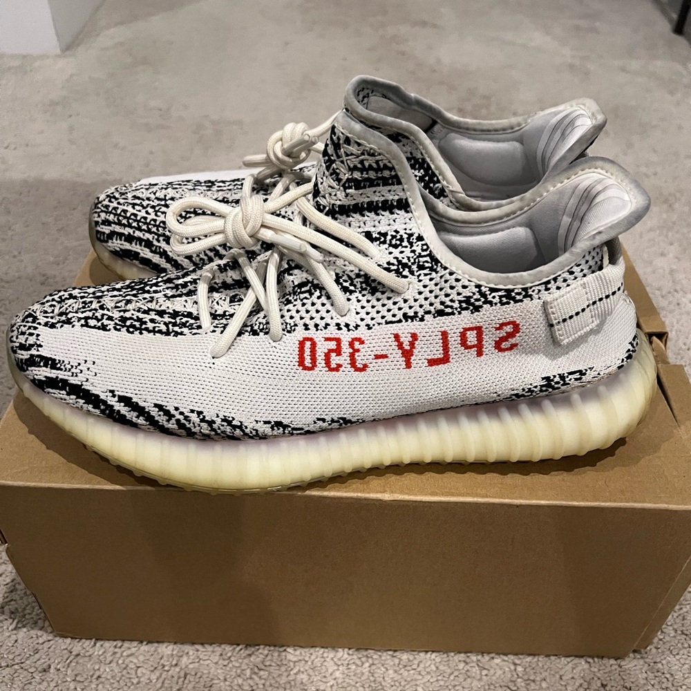 Adidas Yeezy 350 Boost Zebra size 10 1/2 men